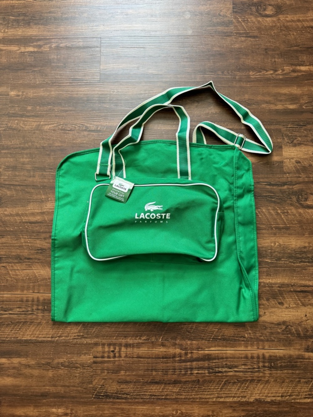 Lacoste The Essential Luggage Collection Garment Bag Green and White Duffel NWT